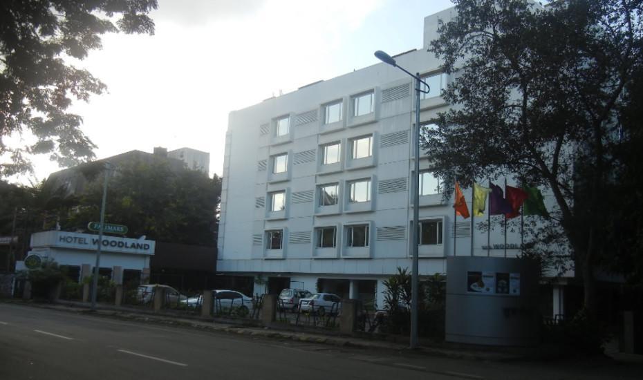 Hotel Woodland Пуна Экстерьер фото