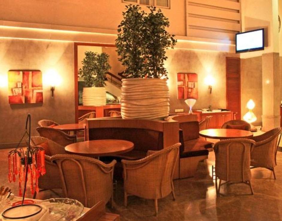 Hotel Woodland Пуна Экстерьер фото